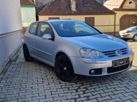 Volkswagen Golf 5 1.4 MPI