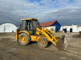 Dezmembrez buldoexcavator JCB 3CX