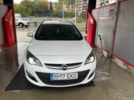 Opel Astra J Sport Tourrer