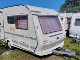 Rulota Hylander Vision 390 cu pat supraetajat