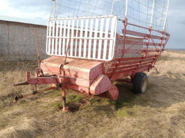 Remorca de strans fan,lucerna,otava, restuei vegetale,etc.