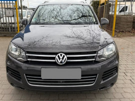 Volkswagen Touareg 2011 240 CP 3.0 TDI V6