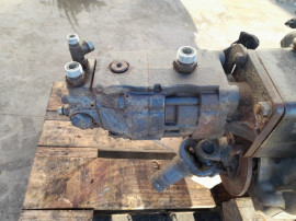 Pompa hidraulica pentru buldoexcavator Case 580 SR