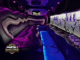 Limuzină de &icirc;nchiriat pentru nunți, baluri, banchete, petreceri