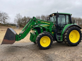 2010 Tractor John Deere 6330