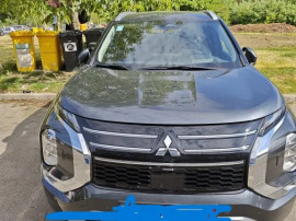 Mitsubishi Outlander PHEV 2.4L 4WD AT Intense 2025