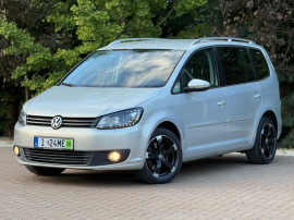 VW Touran 2.0 TDI 140 CP Automată DSG | Carte Service