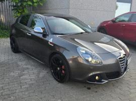 Alfa Romeo quadrofolio verde