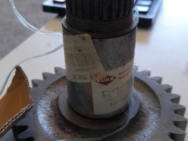 Pinion 30 d cositoare Kuhn FC 200