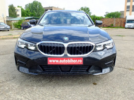 BMW Seria 3 318d Touring Aut. Advantage