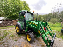 2010 Tractor John Deere 4720