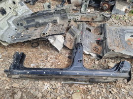 Bandou aripa stanga spate Seat ARONA 2020