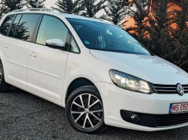 - Volkswagen Touran 2.0 TDi - Navi - Led - Xenon -