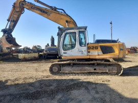 Dezmembrez excavator pe senile Liebherr R 926 Litronic , 2010