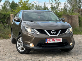 Nissan Qashqai 2WD*1.5 diesel*nr.rosii*navigatie*2015*factura*fiscal