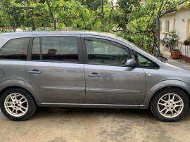 Opel Zafira Monocab