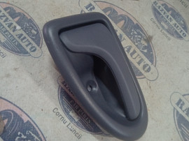 Maner interior dreapta fata Renault Clio