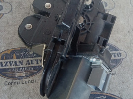 Broasca hayon Volkswagen Touareg 2012