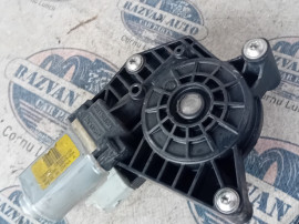 Motoras macara stanga fata Nissan Qashqai