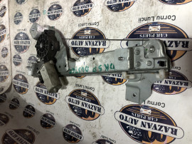 Macara geam dreapta spate Dacia Duster 2012