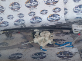 Macara geam stanga fata Ford B-MAX 2012