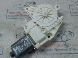 Motoras macara stanga fata Mercedes ML 2012