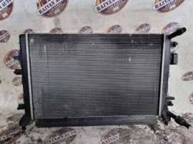 Radiator apa Volkswagen Jetta 1.4 Benzina 2010