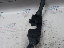 Manete Nissan Juke 2011