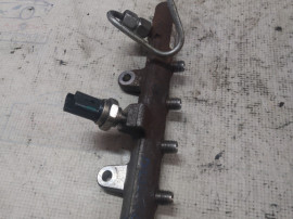 Rampa injectoare Dacia Duster 1.5 2012