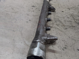 Rampa injectoare Volkswagen Golf 6 2010