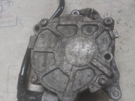 Pompa vacuum Volkswagen Passat B7 2.0 2010