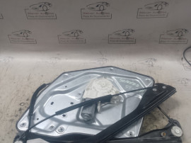Macara geam stanga spate Skoda Superb 2 2012