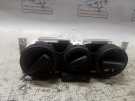 Panou comanda clima Volkswagen Golf 4 2004