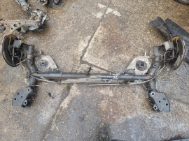 Punte spate Nissan Juke 0.6 2018