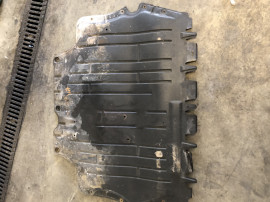 Scut motor plastic Skoda Yeti 2012