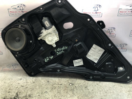 Macara geam dreapta spate Volkswagen Tiguan 2015