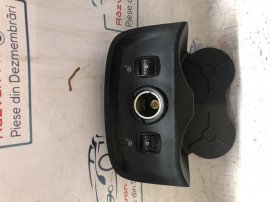 Priza bricheta auxiliara Ford Focus 3 1.0 Benzina 2014