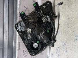 Macara geam stanga spate Volkswagen Touareg 2012