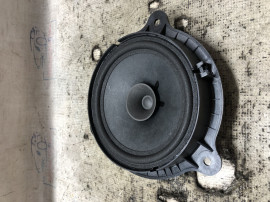 Boxa stanga spate Dacia Duster 1.6 Benzina 2019