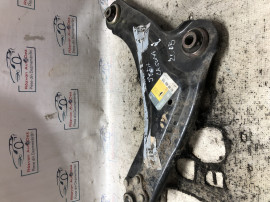 Brat suspensie stanga fata Renault Laguna 2005