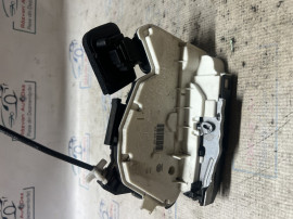 Broasca stanga spate Skoda Rapid Berlina 2015