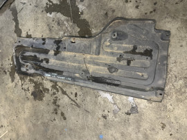 Scut lateral stanga Mercedes E Class w211 2006