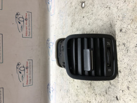 Grila ventilatie stanga Skoda Yeti 2.0 Motorina 2014