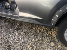 Prag stanga tabla Nissan Juke 2021