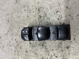Butoane geamuri electrice Nissan Pulsar 1.2 Benzina 2015
