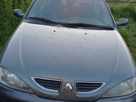 Renault Megane - intreg - pentru RABLA dezmembrat reparat