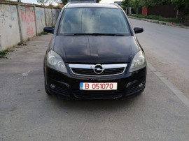 Opel Zafira b automată înmatriculat 7 locuri