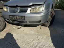 Dezmembrez Volkswagen Bora
