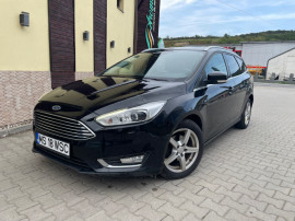 Ford Focus TITANIUM-1.5Dtci 120cp-Bi Xenon-Navigatie !