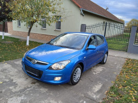 Hyundai i30 an 2010 benzina 1.4 klima 109 cai